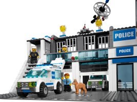 7498 - Police Station