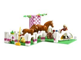 7585 - Horse Stable