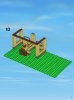 Building Instructions - LEGO - 7637 - Farm: Page 11