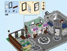 Building Instructions - LEGO - Creator - 10255 - Assembly Square: Page 93