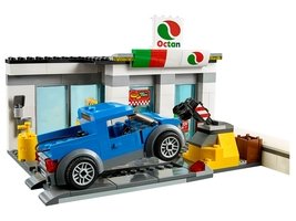 60132 - Service Station