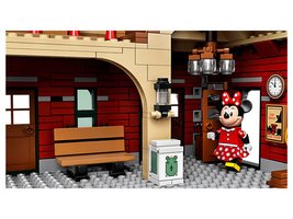 71044 - Disney Train and Station