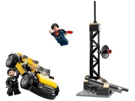 76002 - Superman™: Metropolis Showdown